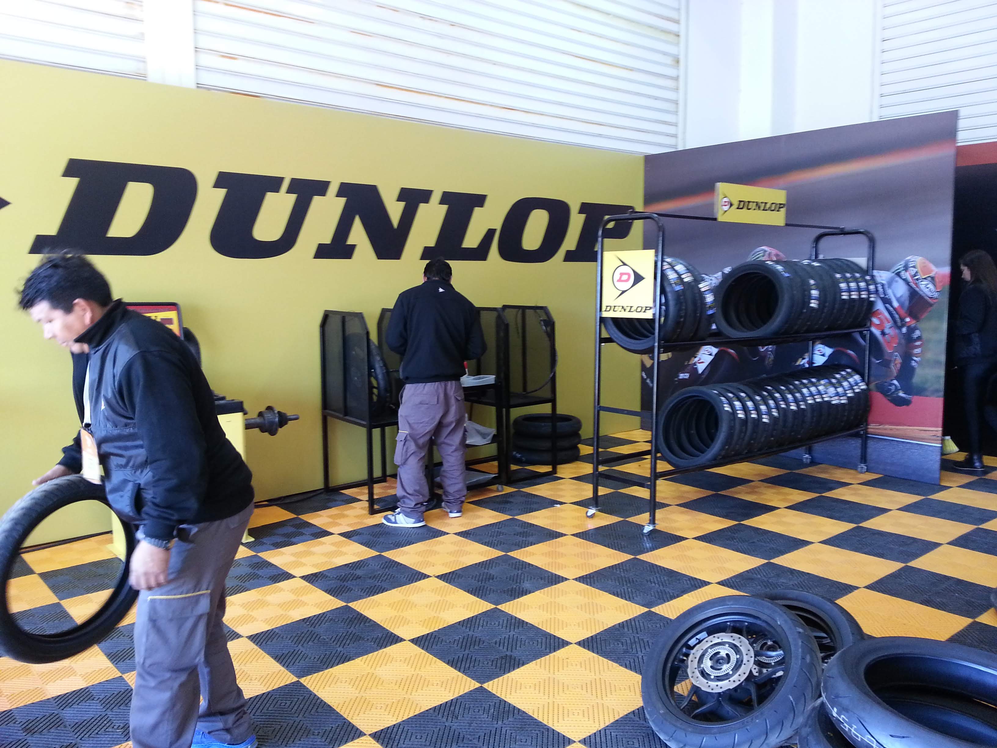 Box Dunlop
