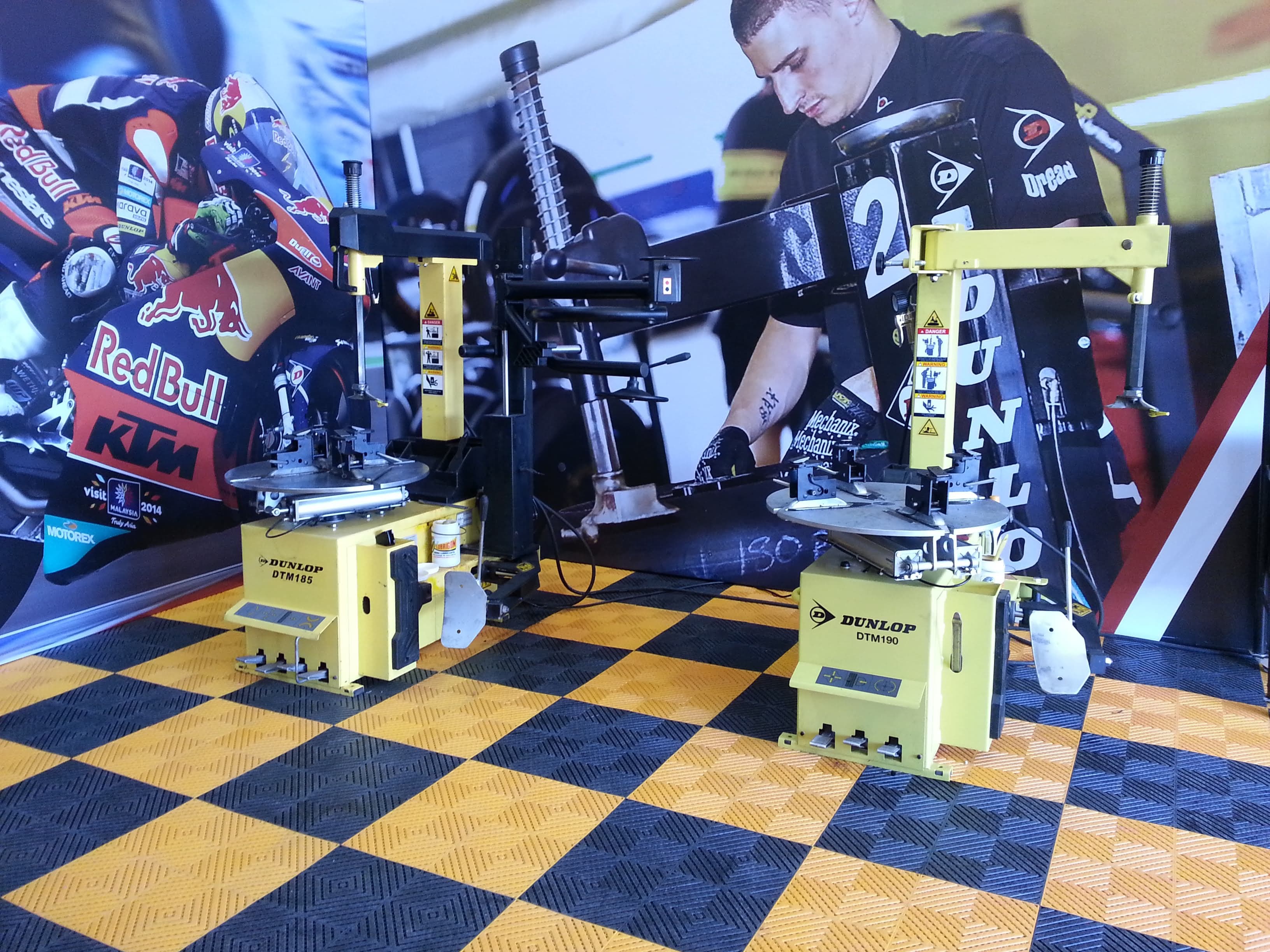 Box Dunlop